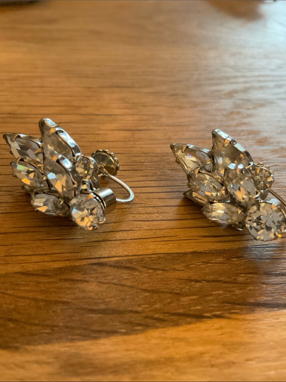 Sherman Signed Rhinestone Cluster Screw-Back Earrings Vintage - Picture 2 of 6